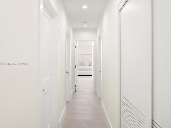 10945 SW 75th Ct, Pinecrest FL 33156