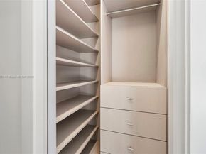 10945 SW 75th Ct, Pinecrest FL 33156