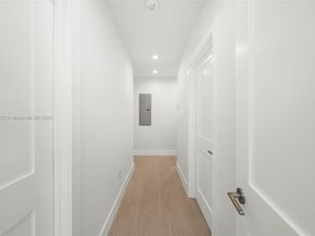 10945 SW 75th Ct, Pinecrest FL 33156