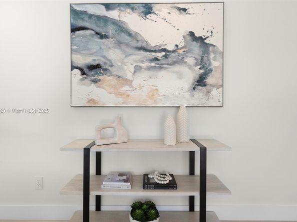 10945 SW 75th Ct, Pinecrest FL 33156