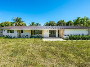 10945 SW 75th Ct, Pinecrest FL 33156