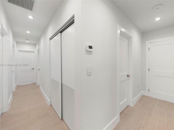 10945 SW 75th Ct, Pinecrest FL 33156