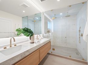 10945 SW 75th Ct, Pinecrest FL 33156