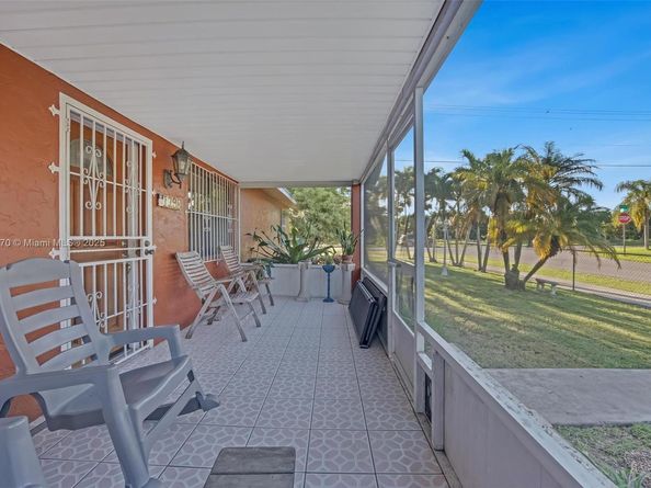 1798 SW 4th St, Homestead FL 33030