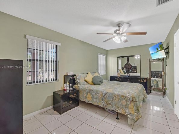 1798 SW 4th St, Homestead FL 33030