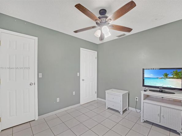 1798 SW 4th St, Homestead FL 33030