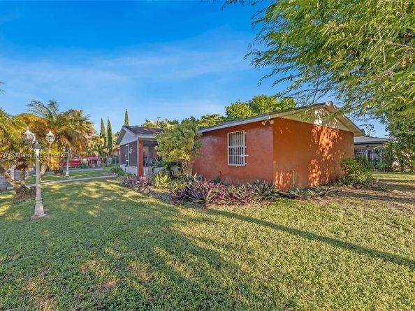 1798 SW 4th St, Homestead FL 33030