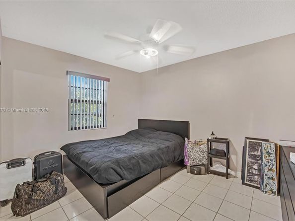 1798 SW 4th St, Homestead FL 33030