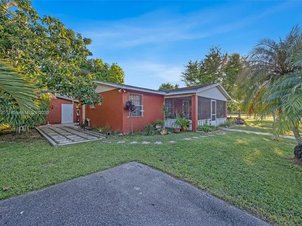 1798 SW 4th St, Homestead FL 33030