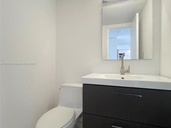 1800 Collins Ave 12E, Miami Beach FL 33139