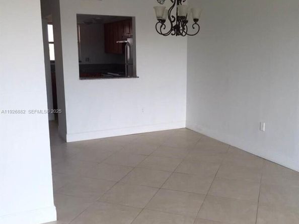 9375 Fontainebleau Blvd L423, Miami FL 33172