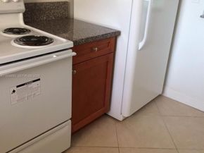 9375 Fontainebleau Blvd L423, Miami FL 33172