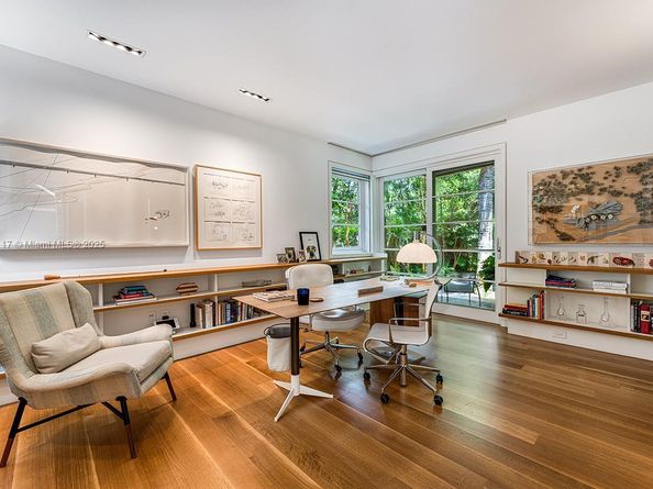 3585 Anchorage Way, Miami FL 33133