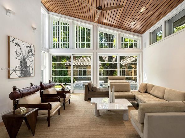 3585 Anchorage Way, Miami FL 33133