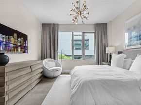 650 NE 32nd St BH6, Miami FL 33137