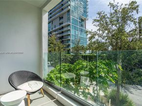 650 NE 32nd St BH6, Miami FL 33137