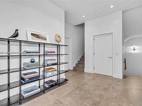 650 NE 32nd St BH6, Miami FL 33137