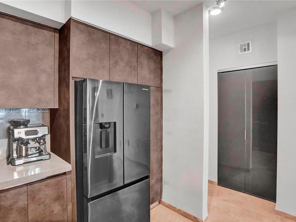 1755 E Hallandale Beach Blvd 1608E, Hallandale Beach FL 33009