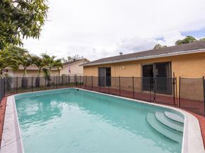 8051 NW 47th Ct, Lauderhill FL 33351