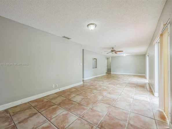 8051 NW 47th Ct, Lauderhill FL 33351
