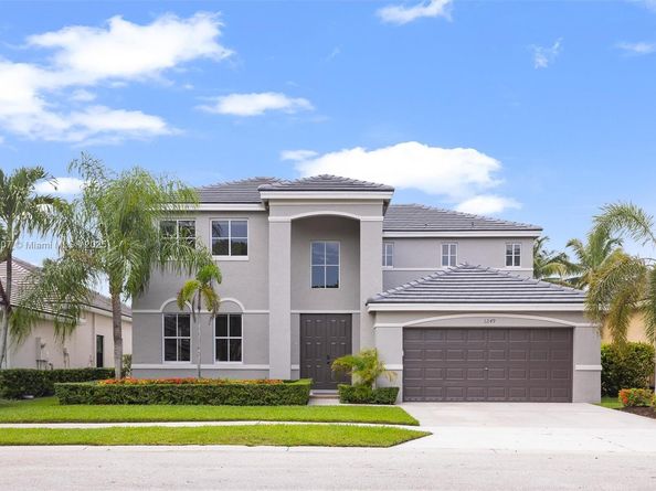 1249 Chenille Cir, Weston FL 33327