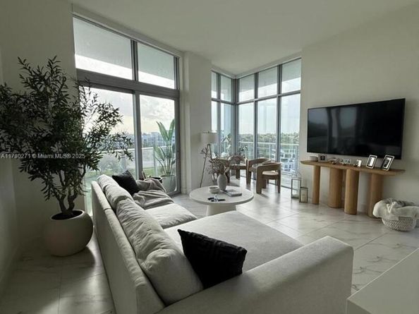2000 Metropica Way 603, Sunrise FL 33323