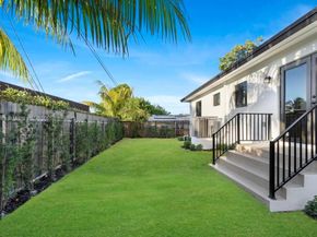 1520 NW 29th Ave, Miami FL 33125