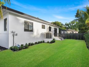 1520 NW 29th Ave, Miami FL 33125