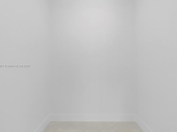 1520 NW 29th Ave, Miami FL 33125