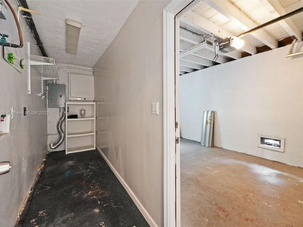 3813 S Lake Ter, Miramar FL 33023