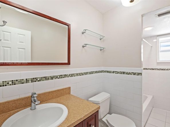 3813 S Lake Ter, Miramar FL 33023