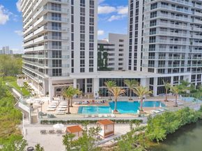 16385 NE Biscayne Blvd 1601+2 Parkings, North Miami Beach FL 33160