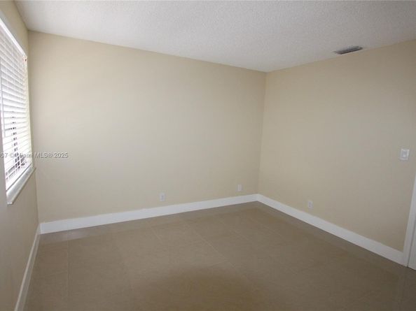 2720 S Oakland Forest Dr 1208, Oakland Park FL 33309