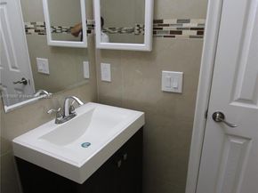 2720 S Oakland Forest Dr 1208, Oakland Park FL 33309