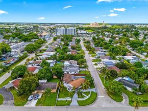 4465 SW 49th Ct, Dania Beach FL 33314