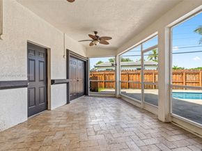 4465 SW 49th Ct, Dania Beach FL 33314