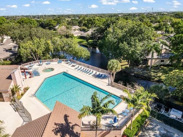 208 NW 97th Ave 292, Plantation FL 33324