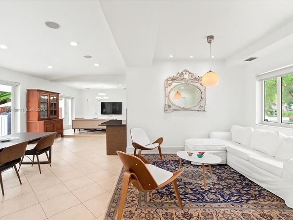 4190 Pamona Ave, Miami FL 33133