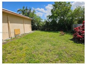750 N Douglas Rd, Pembroke Pines FL 33024