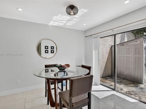 2360 Bayberry Dr 2360, Pembroke Pines FL 33024