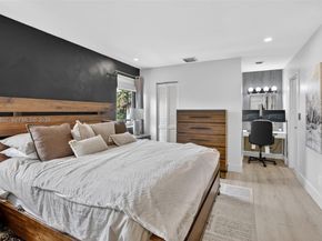 2360 Bayberry Dr 2360, Pembroke Pines FL 33024