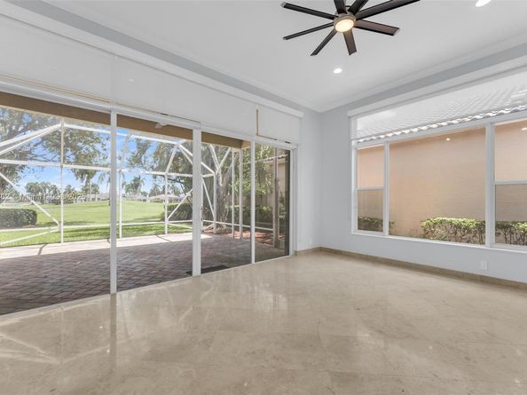 2468 Bay Isle Ct, Weston FL 33327