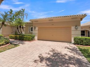 2468 Bay Isle Ct, Weston FL 33327