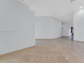 2468 Bay Isle Ct, Weston FL 33327