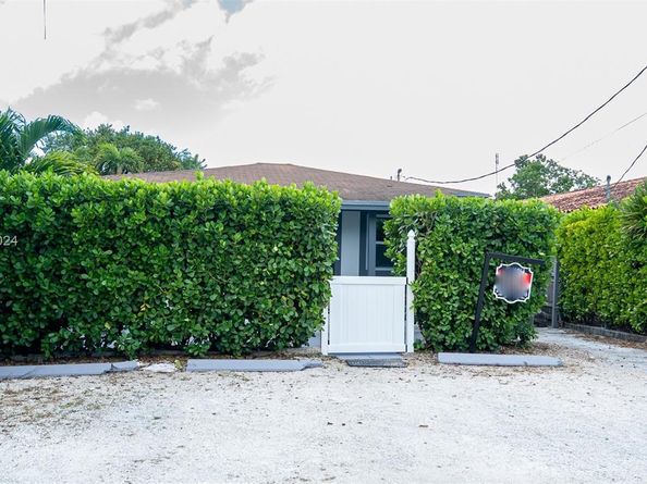 2230 SW 60th Ct, Miami FL 33155