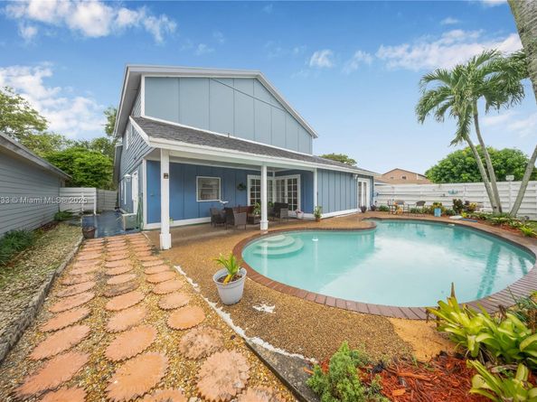 14823 SW 139th Ct, Miami FL 33186