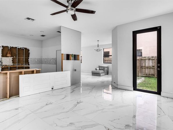 480 SE 35th Ave, Homestead FL 33033
