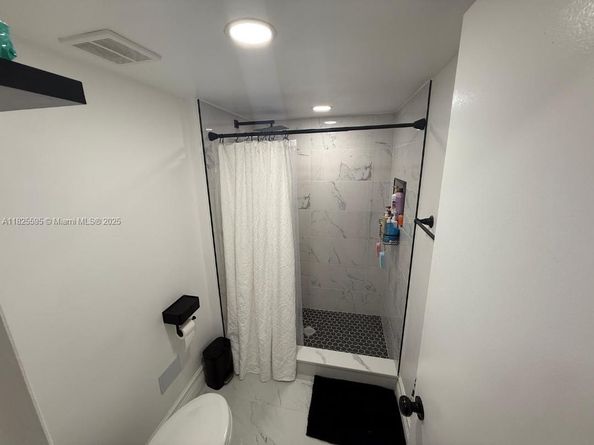 8401 SW 107th Ave 364E, Miami FL 33173