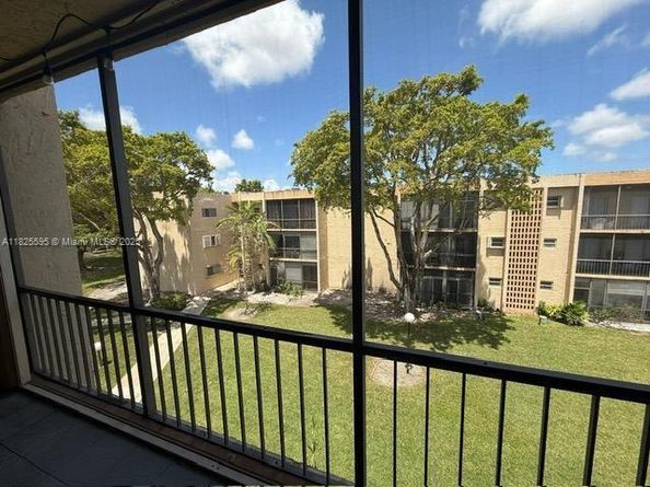 8401 SW 107th Ave 364E, Miami FL 33173