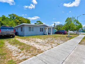 13645 NW 3rd Ave, North Miami FL 33168